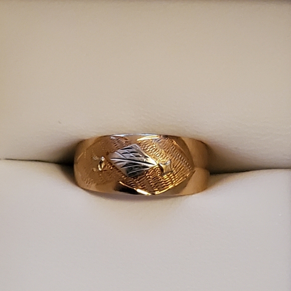 18k solid yellow and white gold pinky ring/band - Picture 6 of 11